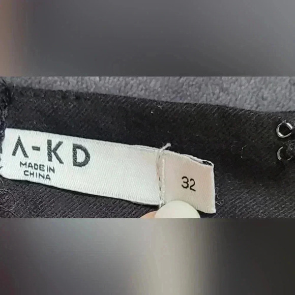 NA-KD Overlap Front Slit Midi Skirt, Black, xxsmall (US/2 EU/32) - Picture 11 of 13